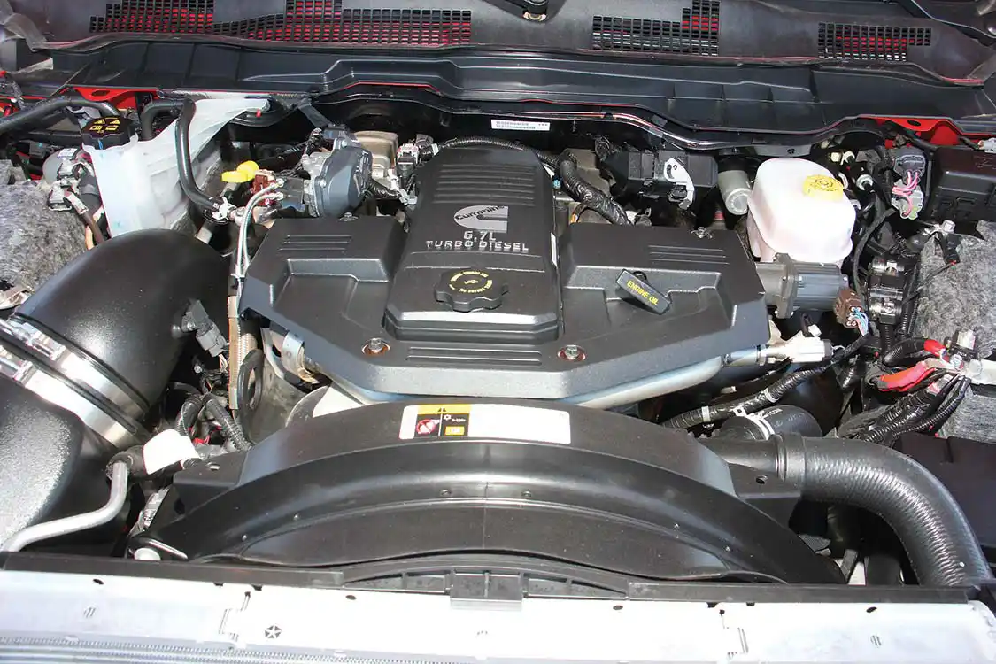 6.7L-Cummins