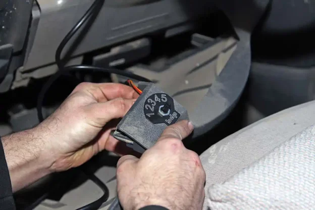 plugged end pass-through OBD cable
