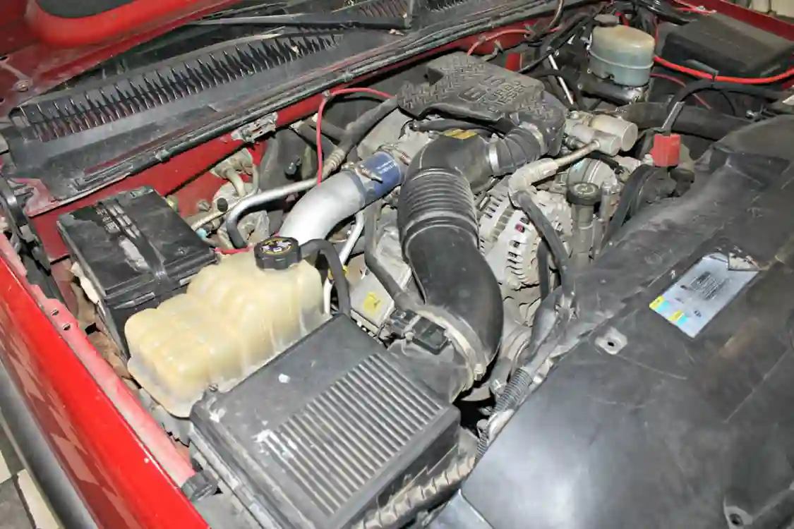 With more than 275k on the odometer, this 2001 LB7 could definitely use a little TLC under the hood to bring performance up to snuff with today’s newest trucks. The truck is mechanically sound and does everything the owner needs, but the Injen Evolution can help that Duramax breathe easier while filtering all the dirt and debris from the back roads.