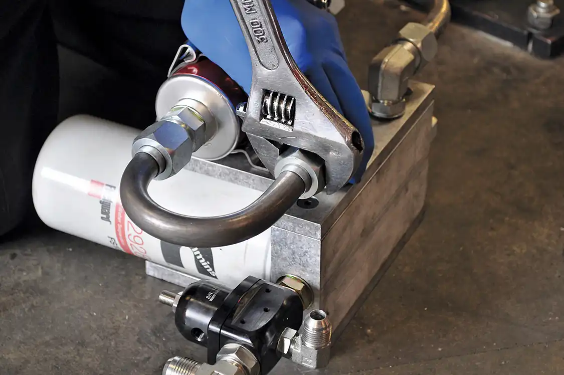 8. With all parts loosely mounted, Lezamo then slowly tightened every fitting to be sure nothing would be kicked out of alignment, thereby causing a leak.