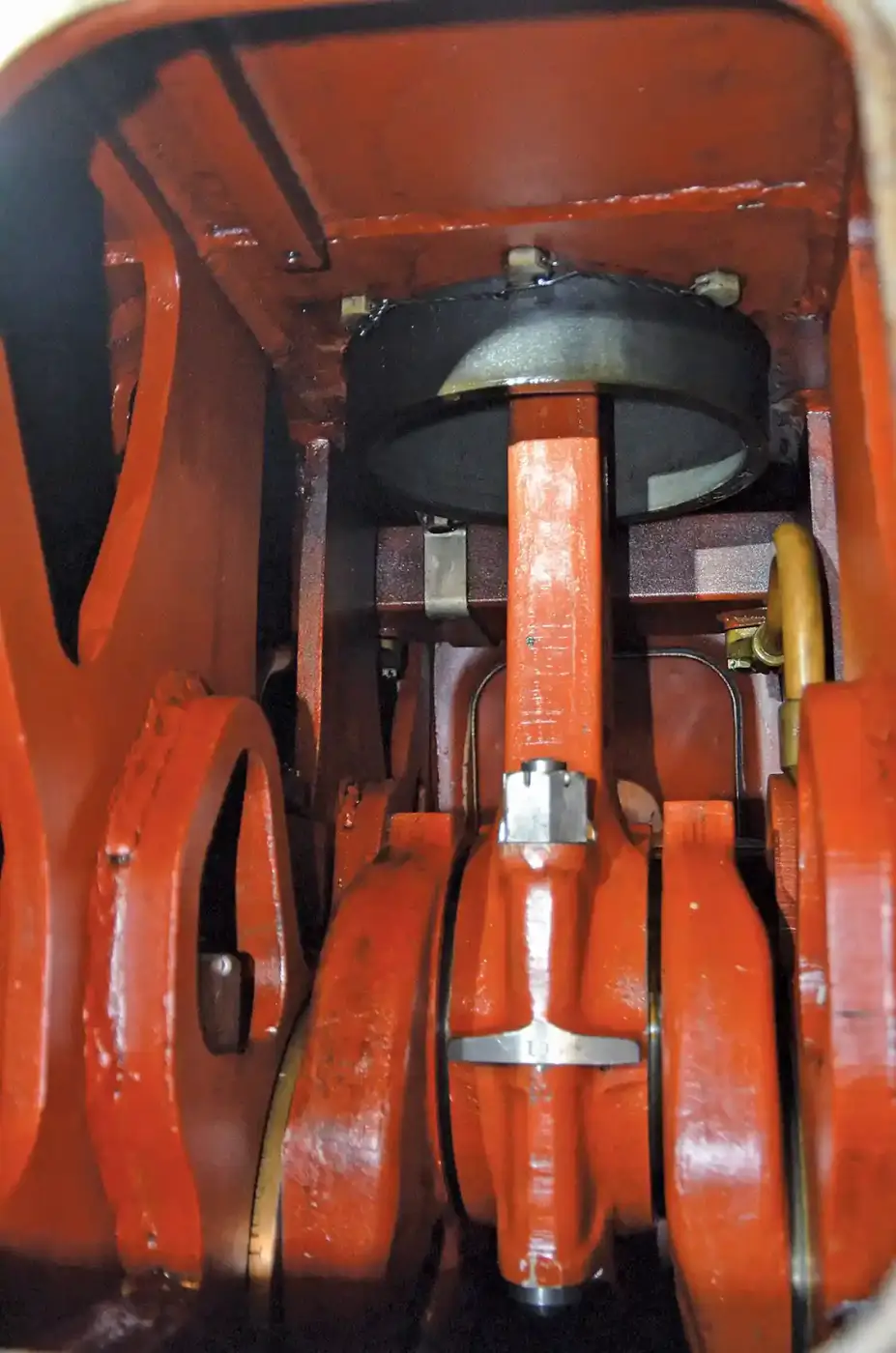 Inside the 38N 8 1/8 motor. Piston and connecting rod
