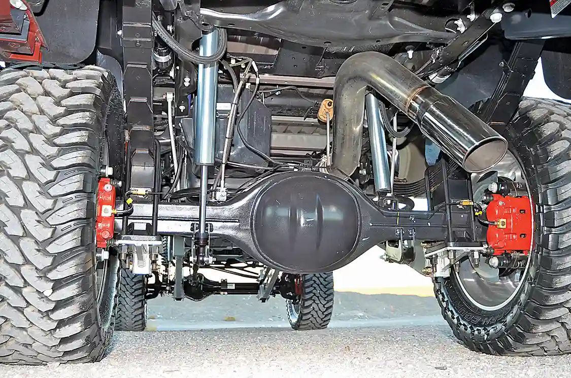 The F450 has a massive Dana 135 rear axle.