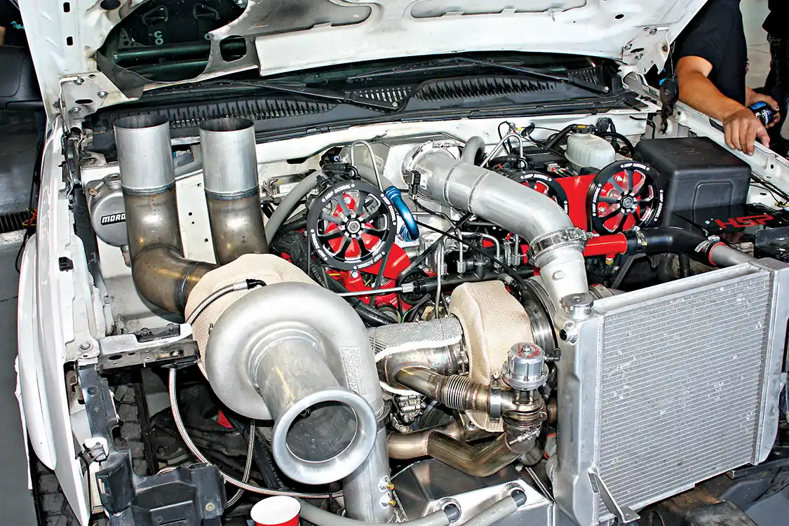 Dmitri Millard is a man on a mission this year and has spared no expense on his beloved “Katrina” truck in hopes of being the first to break 2000hp on the chassis dyno. Thanks to countless man hours at HSP Diesel, this unique Duramax build includes some monster Precision turbochargers, five CP3 injection pumps, four FASS fuel lift pumps, custom water to-air intercooler and HSP Diesel high flow ram intake manifold. Once up on the dyno, the truck made a peak of 1550hp on fuel only when a serpentine belt failure kept Millard from making another run at 2000hp.