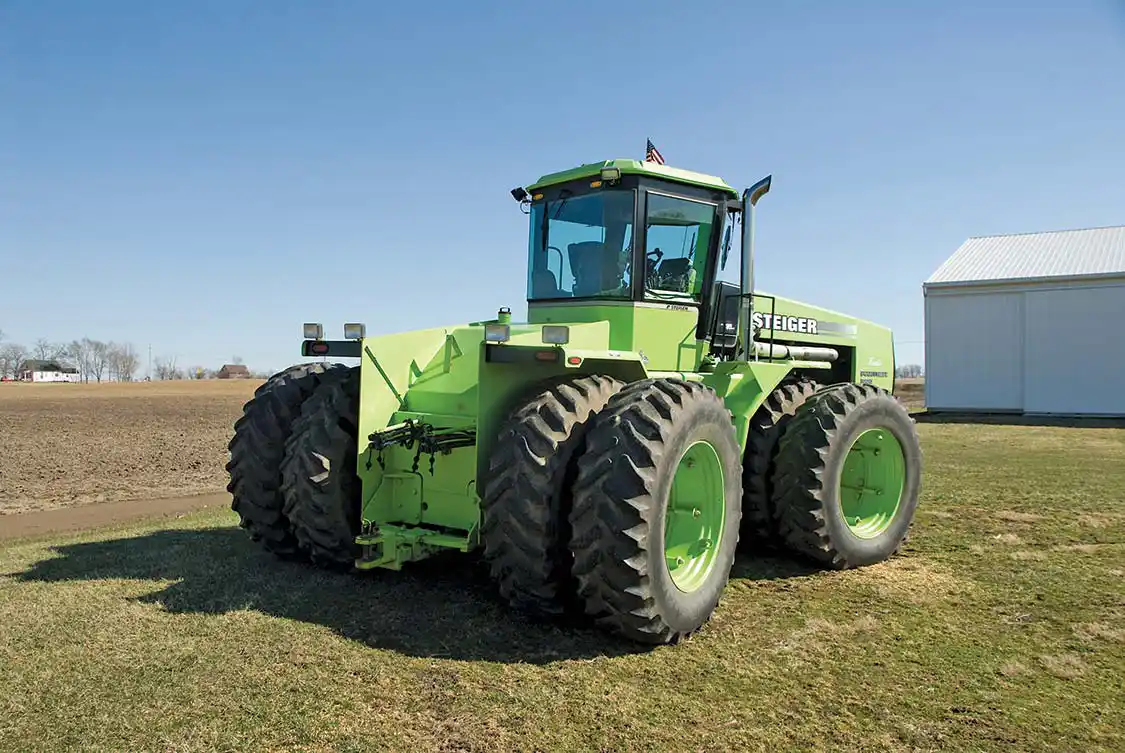 The Panther had an optional PTO and a 3-point lift, but they aren’t common—Daron's doesn’t have either, just a huge drawbar and four pairs of remotes. Four radial 20.8R-38 tires put the power to the ground. The original tires size was listed as 23.1-34 non radials.