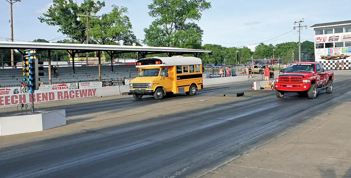 Kevin Meredith drove the short bus to the win in the ET Bracket Class starting with more than 10-seconds of a head start over Dan Holland and his Dodge.