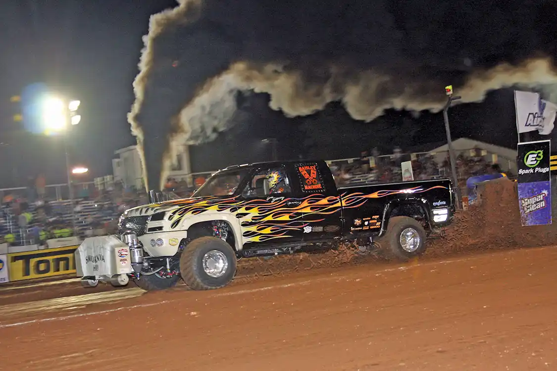 Eric Stacey was the only puller in the Super Stock Class to break the 300-foot barrier Saturday night, taking the win in Smokinya HD.