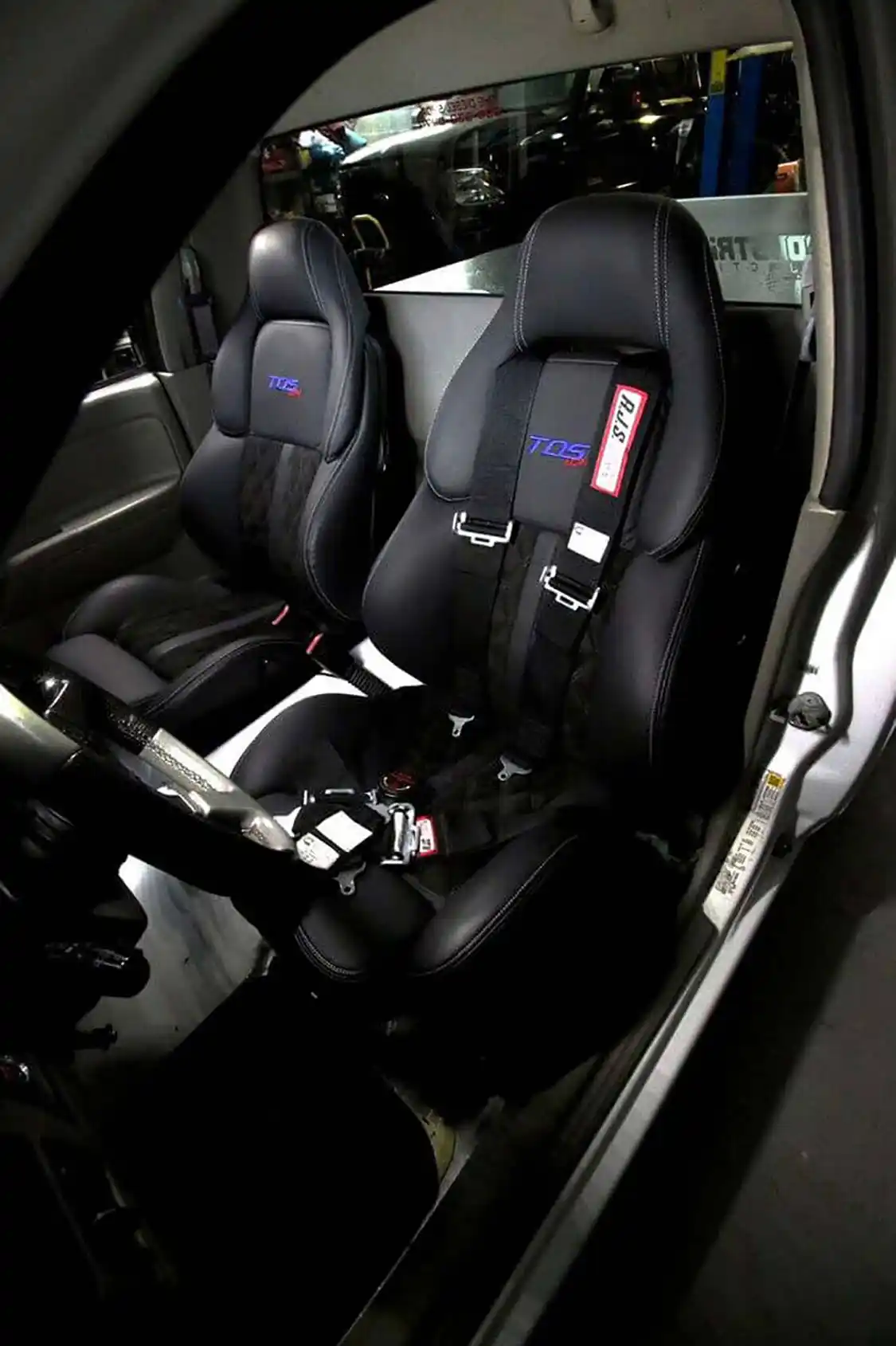 <a href="https://www.bmwusa.com/">BMW</a> M3 seats ere also installed inside along with a set of five-point safety belts to keep Enrique safely secured down the 1320.