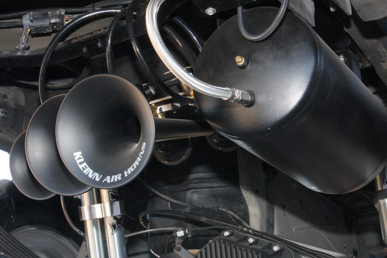 Double Down Dually: Show & Go from Showtime Metal Works - Diesel World