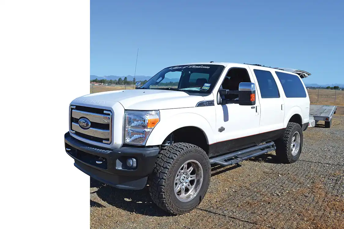 The event started on Saturday with drag racing, and in the pits, we immediately spotted one of the most unique tow vehicles we've ever seen. Built by The House of Diesel, this 2015 Ford has been turned into an Excursion clone, complete with steel sheet metal and matching rear fender flares. Hey Ford, want to make one of these?