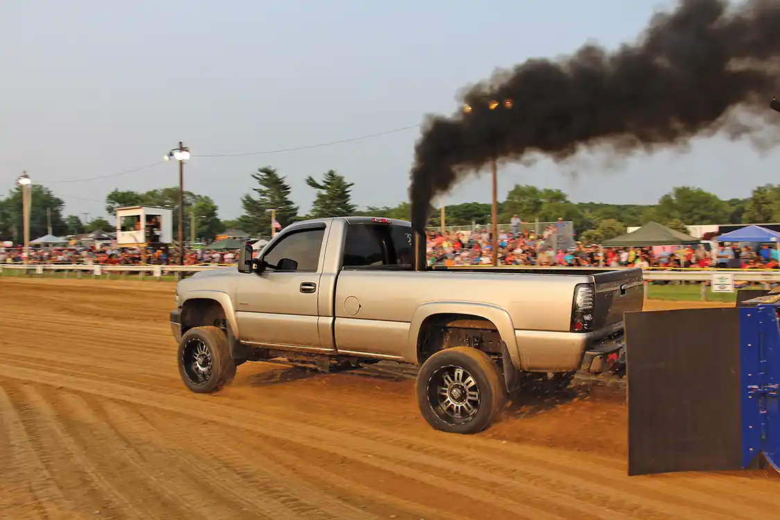 Created by the United Pullers of America organization, the fuel-only 8,500-pound Work Stock Diesel 4x4 Truck Class was designed for daily driven, full-bodied pickup trucks. Class rules prohibit hanging weight, require an OEM driveline and allow a direct bolt-on single turbo to be run. Cummins mills are allowed to utilize a T4 flanged, S300-based turbocharger with up to a 2.6-inch inducer.