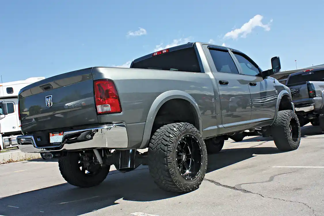 This super clean 4th Gen 6.7L Cummins was sporting a brand new S465 turbo under the hood with a clean 2nd Gen style T4 turbo conversion kit. Still running stock injectors, the combo appeared to make a great daily driver and towing setup with plenty of power on tap.