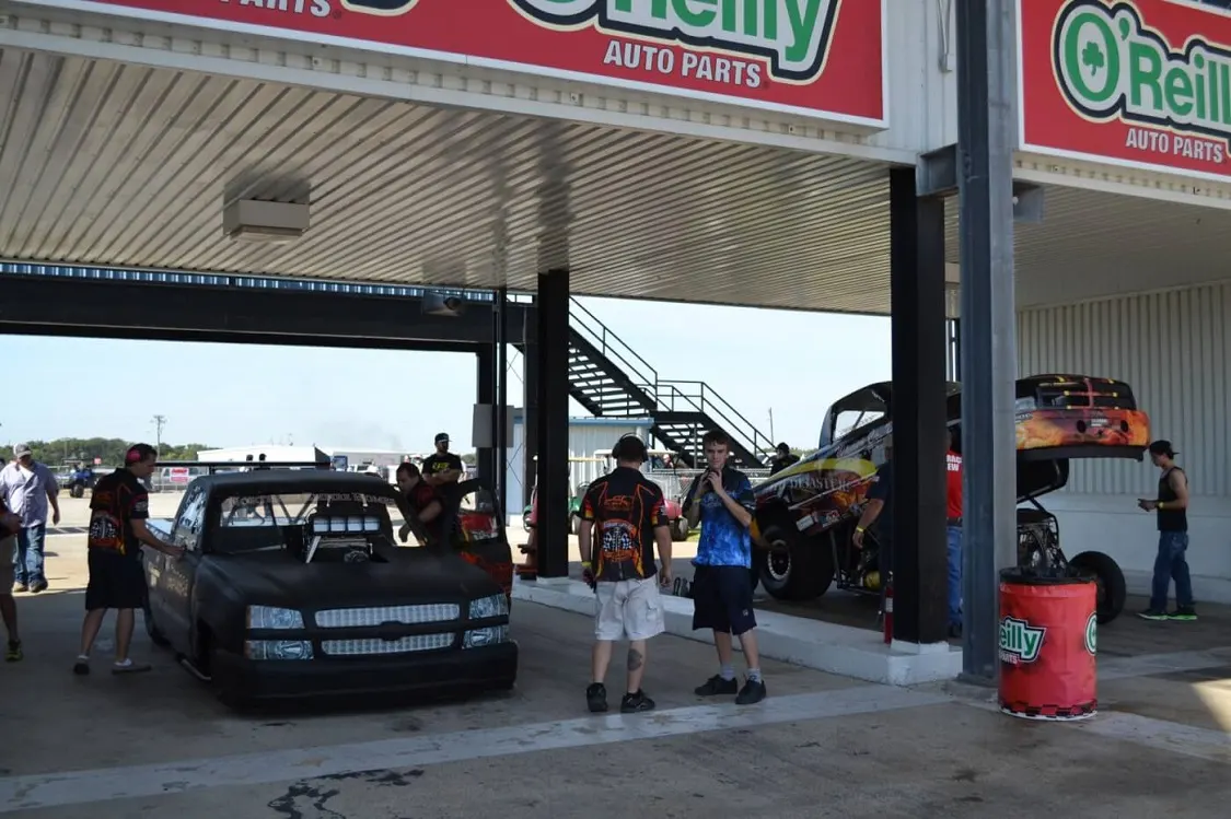 The last race of the evening was to wrap up the Pro Stock Truck championship, and boy was it a close one. Despite a hurt motor, "Blown Smoke", the unique 7-second supercharged diesel, held off the Cummins-powered Funnytruck "Flirtin' with Disaster."