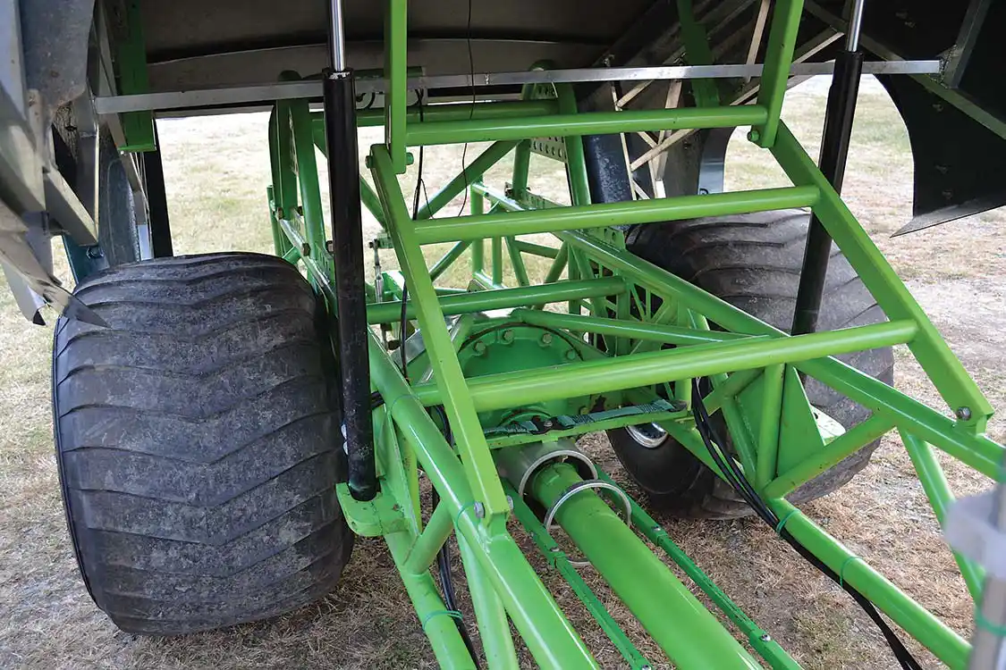 A SQHD rear axle that would normally be used in a semi truck application is firmly affixed to the frame, with no rear suspension. It's been further upgraded from the stock version with a custom housing, and 6.20 gears with ProFab axles.
