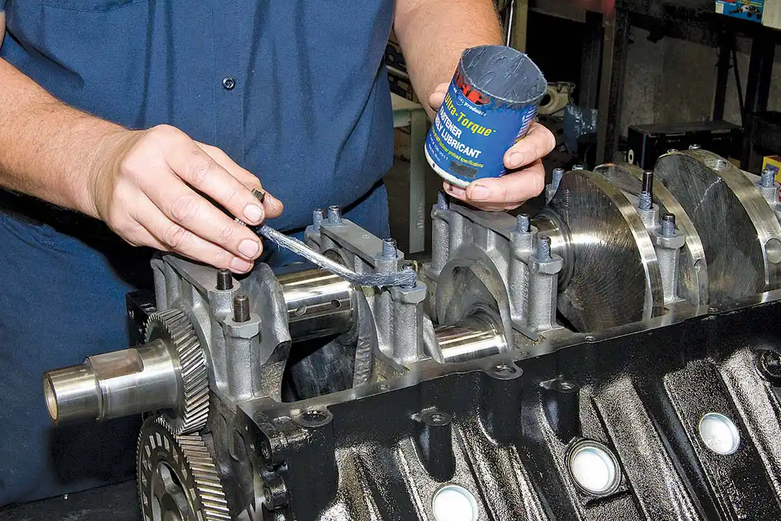 18. The ARP studs are treated with ARP’s “Fastener Assembly Lubricant” before being torqued down.