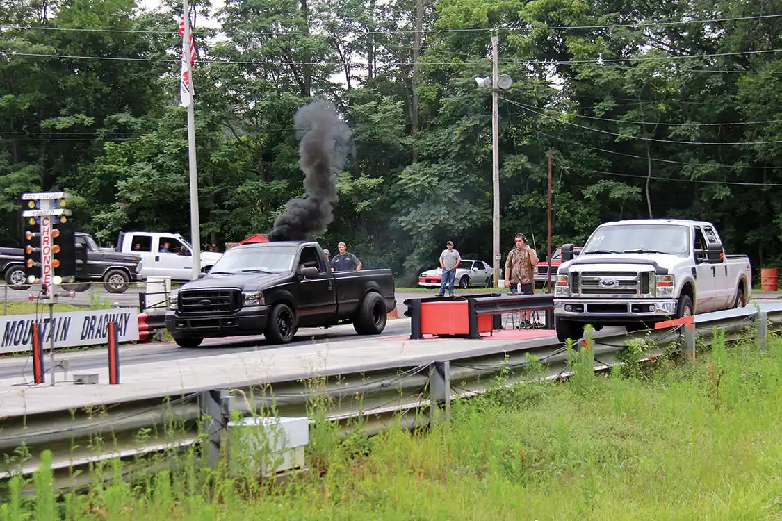 It turns out that 2WD trucks were rare at the track for this event. Cassandra Jones piloted this one for several quick passes.
