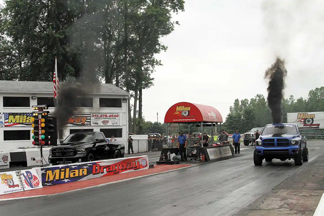 A pair of fast Dodge trucks lined up to battle for the Open Class win with Ryan Milliken in his black 2WD versus Derek Rose in his blue 4WD. Both drivers suffered various minor problems which led to the prize being split between the drivers entered in the class.