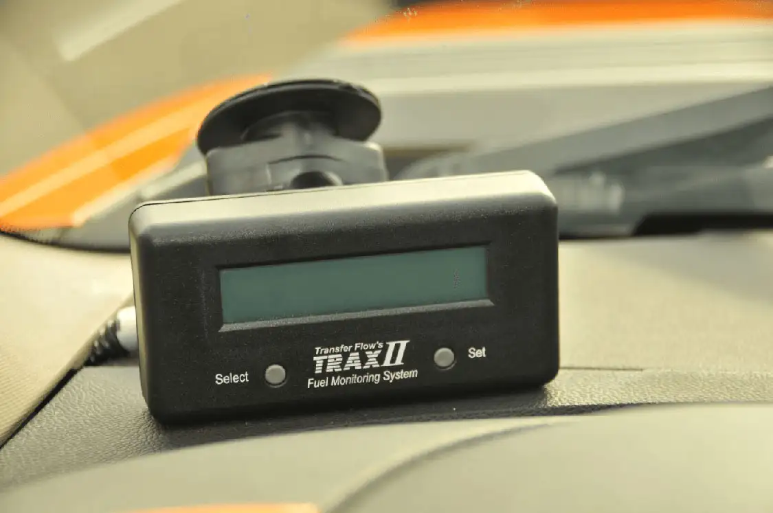 The auxiliary tank system includes a Trax II fuel monitor.