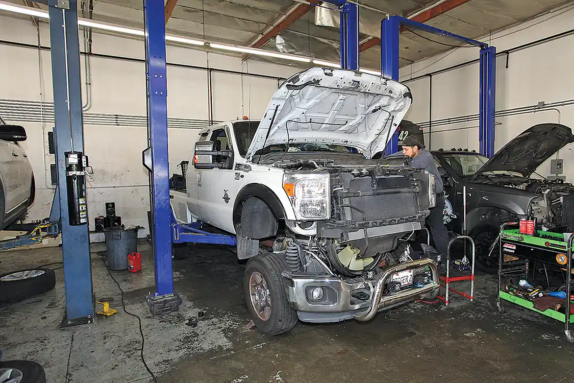 1. To service the entire fuel system on a Ford, it’s much easier to raise the body to gain access to the all the fuel systems parts. This is essentially how Ford builds the truck; the frame assembly is mated to the body assembly on the line. Removing the body is actually a rather simple operation, provided you have a lift.