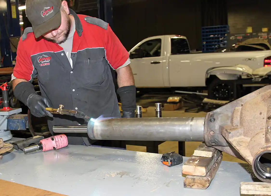 20. Nelson used the same heat and cold technique to install the spindle into the new axle tube. Thanks to the precision machining from Twin City everything went together perfectly.