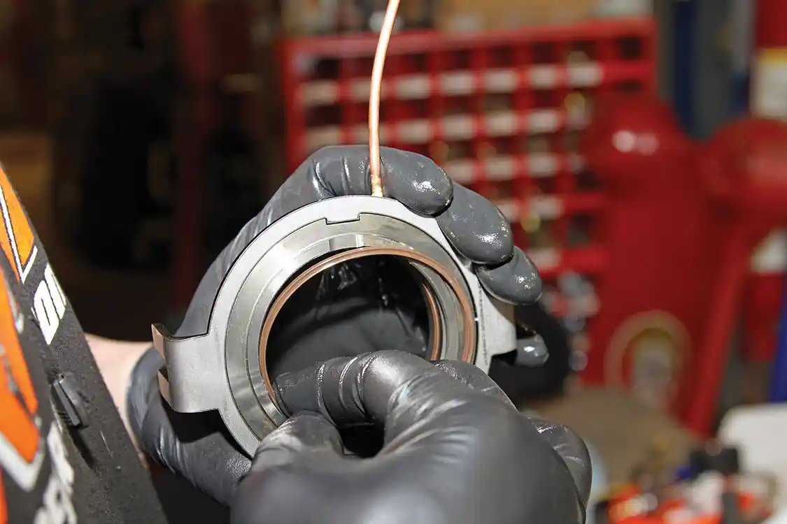 13. Be sure to lubricate the O-ring seals before installing them into the ARB seal housing, and make sure they do not get twisted during installation. The ARB relies on a good seal and no air leaks for proper operation.