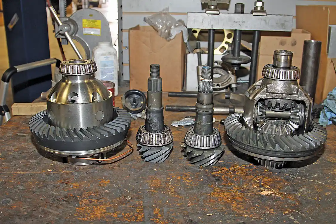18. Compare the ARB Air Locker (left) to the factory open differential. The ARB locker not only distributes power to both front wheels, it can also handle more power than the stock differential.