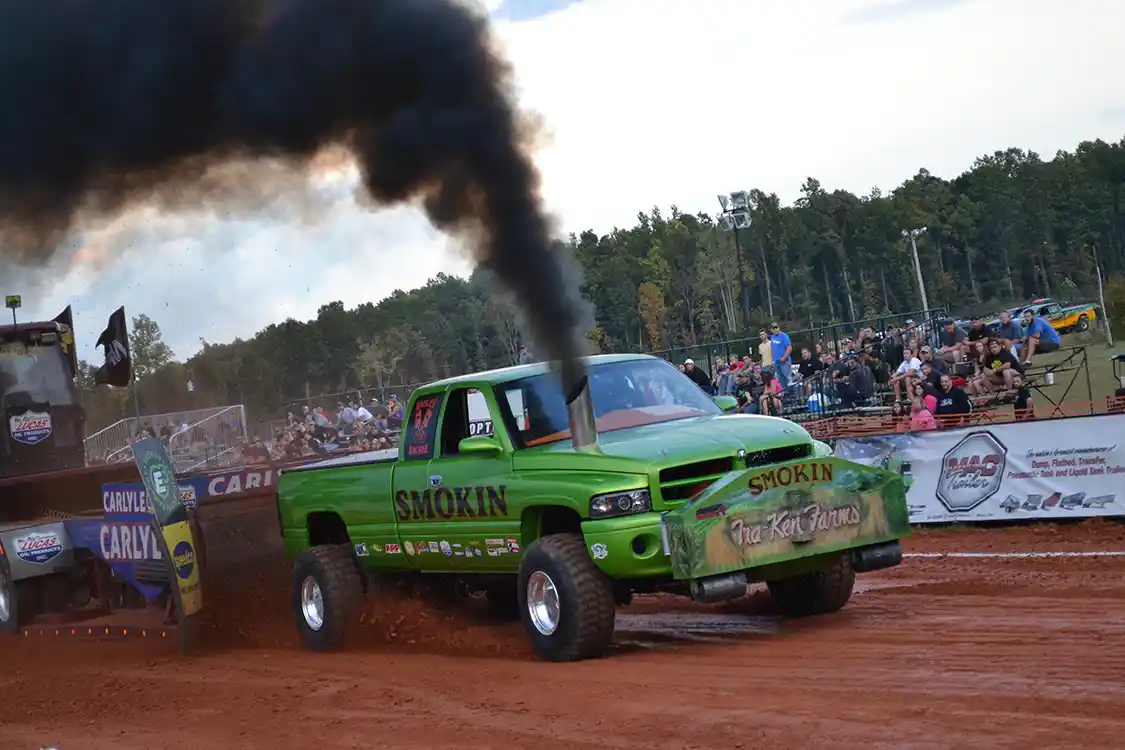 Brothers Tyler and Tyson Dillard both ran 3.0 trucks, with Tyler's "Smokin" finishing behind his brother's "Smokin II" by a good 30 feet.
