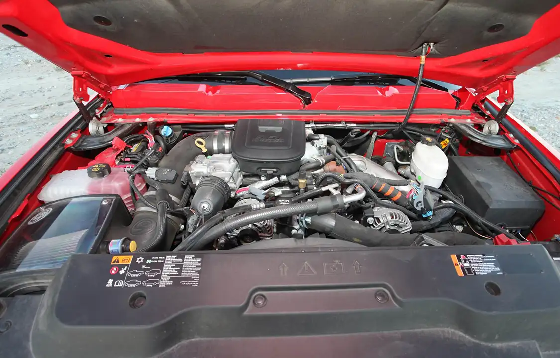With a healthy 500 horsepower, this 6.6 LML Duramax can pull trailers, stumps… whatever’s needed.
