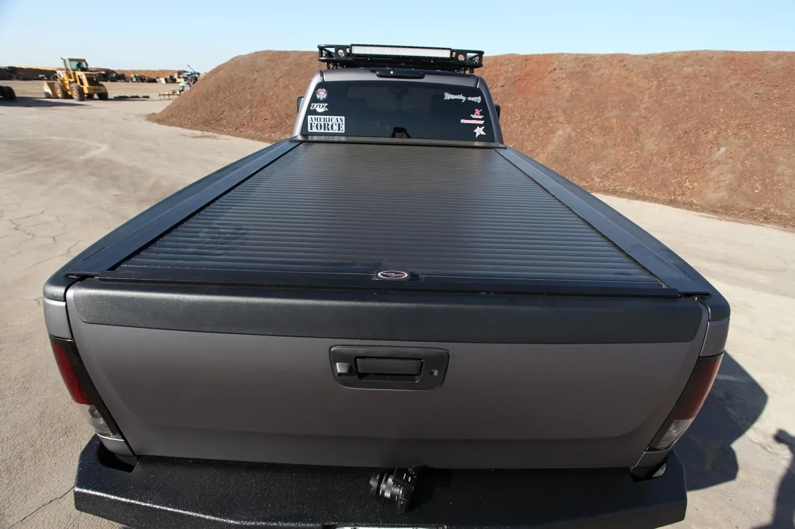A retractable USA tonneau cover secures the bed’s payload.