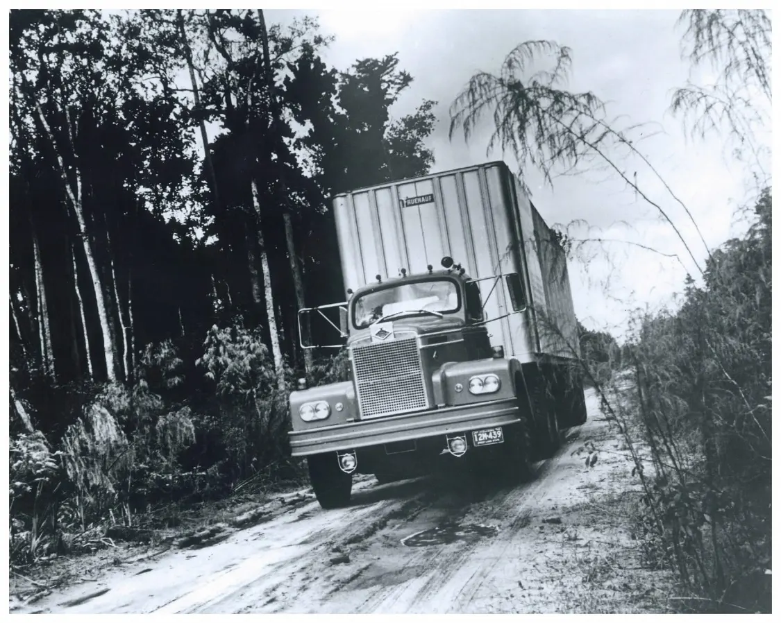 A Diamond REO C101 tandem tractor from 1968. Other than a brand logo change, Diamond REO’s continued to be carryovers with few innovations. Model selection and sales were evaporating fast.