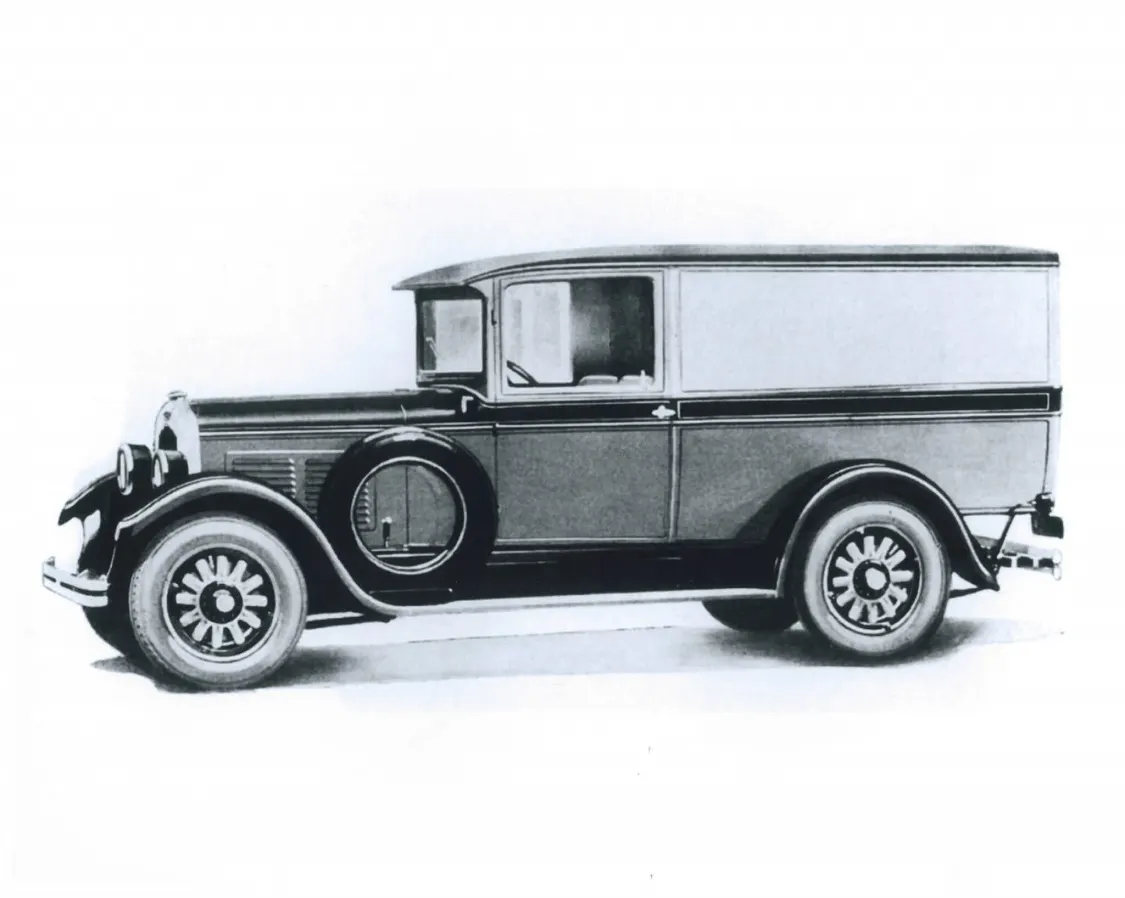 This 1929 Junior BA series panel was extremely popular in commercial and government usage. Note the strong automotive styling influences with the front cowl and grille design.