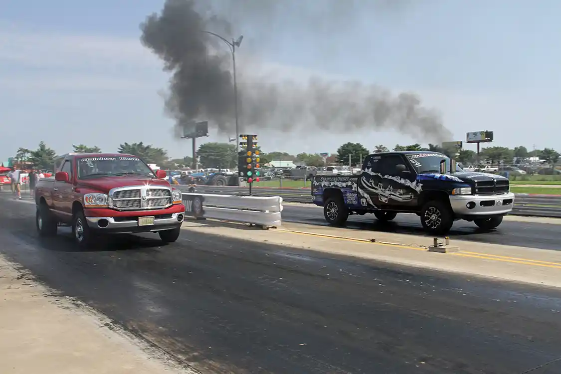 The 7.70 Index class final round featured Jim Layden's 2WD Dodge vs. Johnny Gilbert's 4WD Dodge. Layden and the 2WD took the win with Gilbert breaking out.