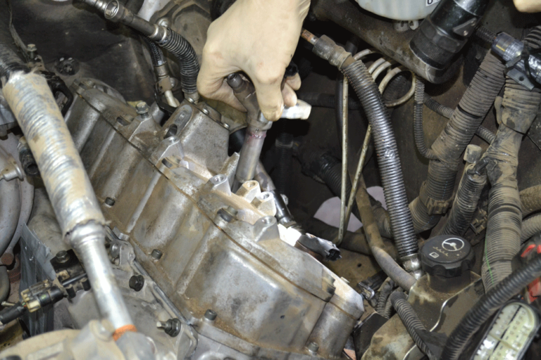 Duramax Head Gasket Replacement '04.5 LLY Diesel World