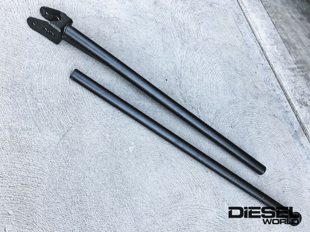One Up Offroad’s short gusset traction bars