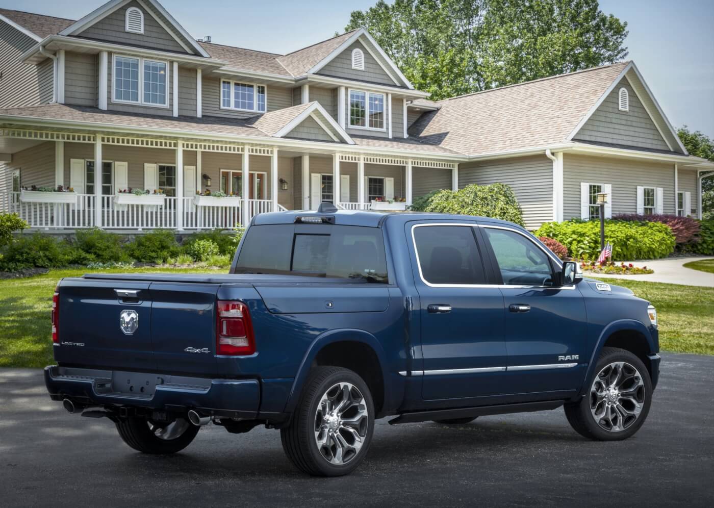 2022 Ram 1500 Limited 10th Edition front three-quarters