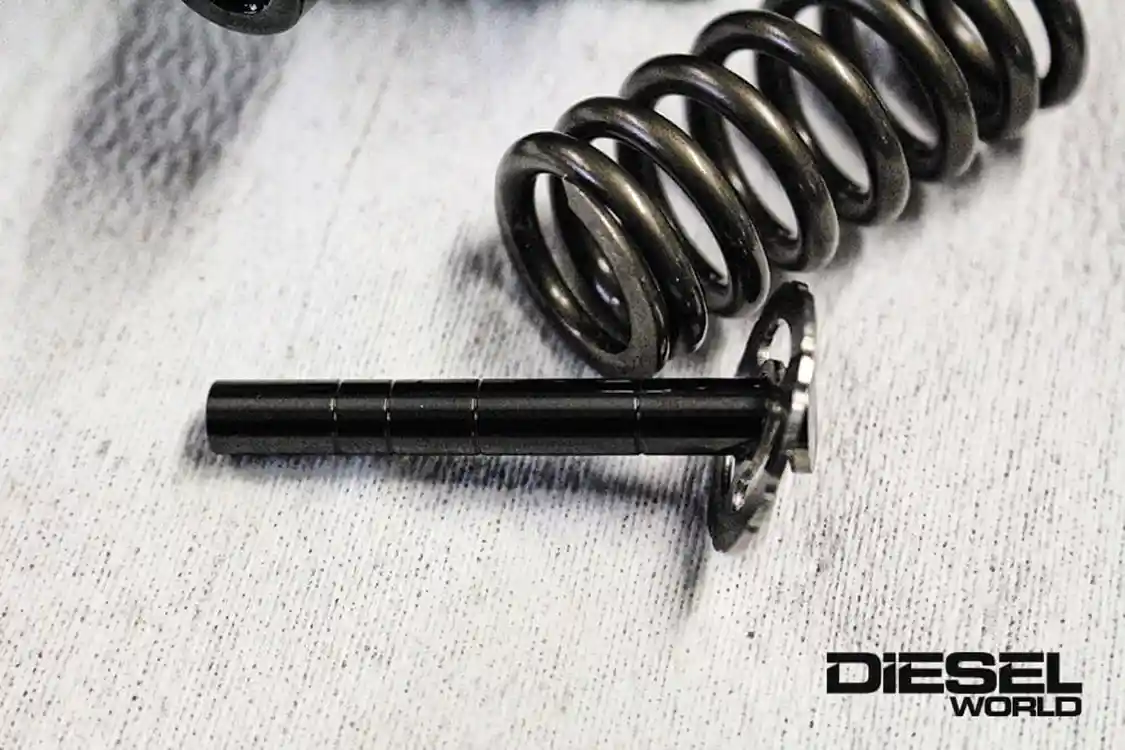 CP4.2 fuel pump plunger and high-tension spring