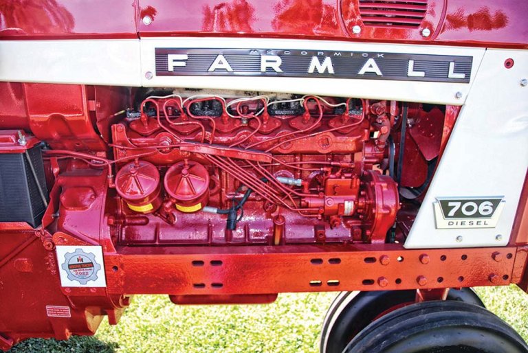 Early vs Late Farmall 706 Diesel World
