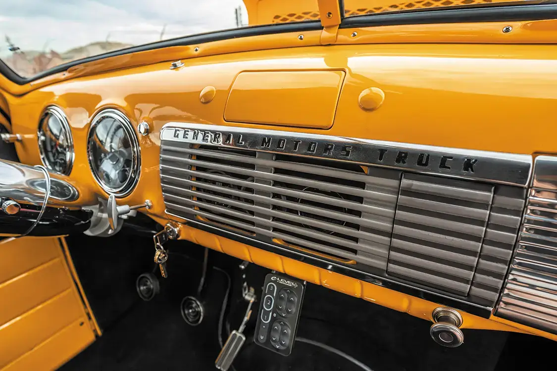 1951 GMC 3800